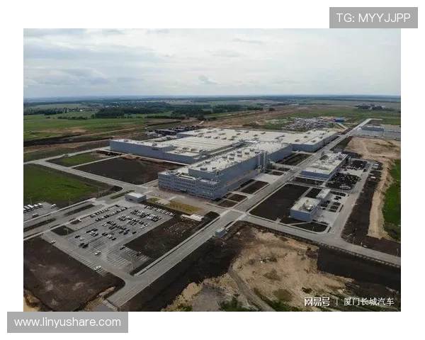 聚焦全球体育赛事实时进展与精彩瞬间全景追踪报道深度解析与数据速递 - 副本 - 副本