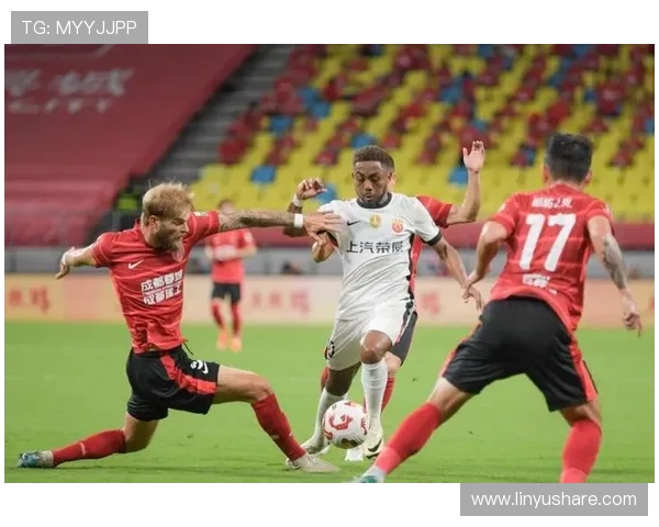 亚冠联赛激烈对决结果揭晓各队表现震撼赛场排名变化引发热议 - 副本 (3) 亚冠联赛激烈对决结果揭晓各队表现震撼赛场排名变化引发热议 - 副本 (3)